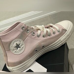 Converse High Top Sneakers Suede Shimmer size 7 1/2